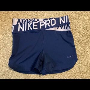 Nike Pro Intertwist shorts size M